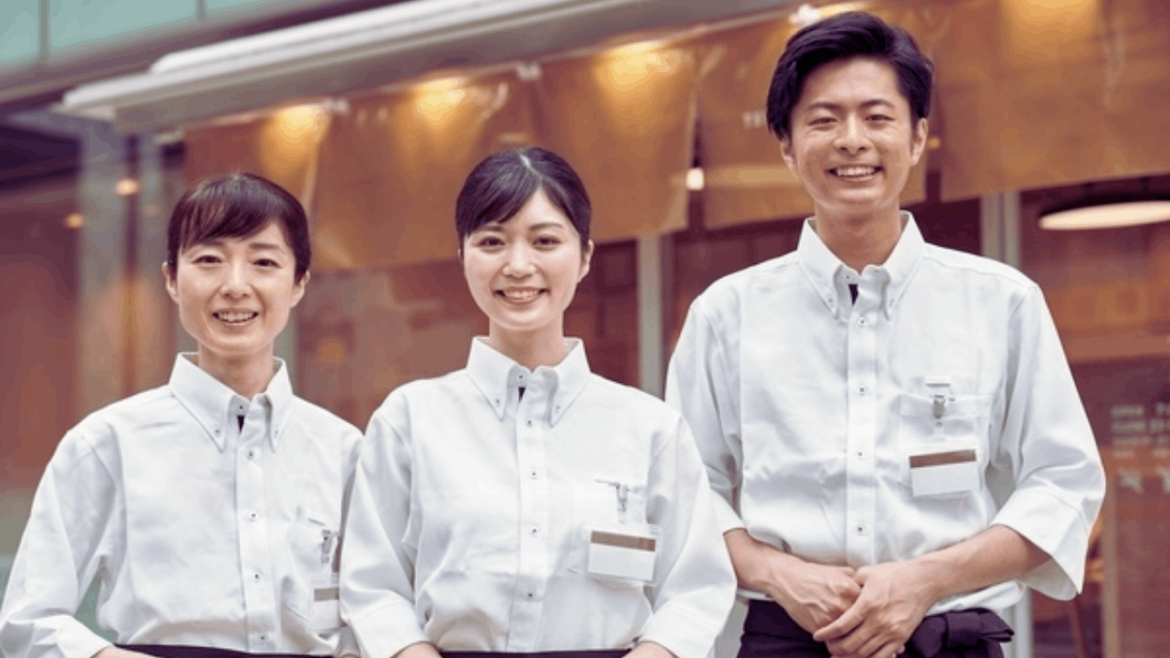 Waiter & Waitress Jobs in Japan: How to Find Positions
